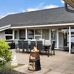9 Person In Hébergement de vacances Skagen
