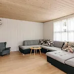 9 Person In Hébergement de vacances Skagen