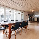 Hébergement de vacances 9 Person In *